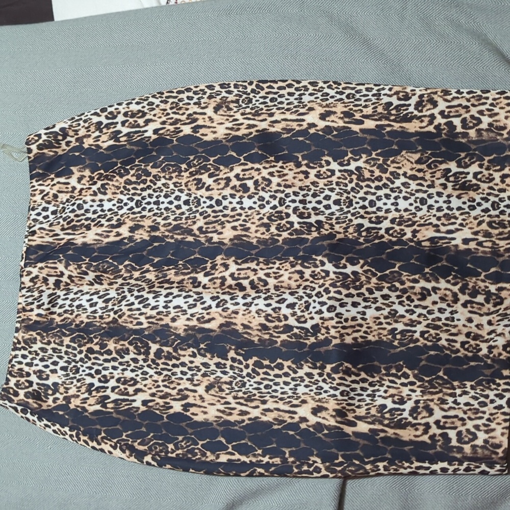 Ladies skirt